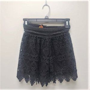 Luna Claire Laced Black Lined Shorts